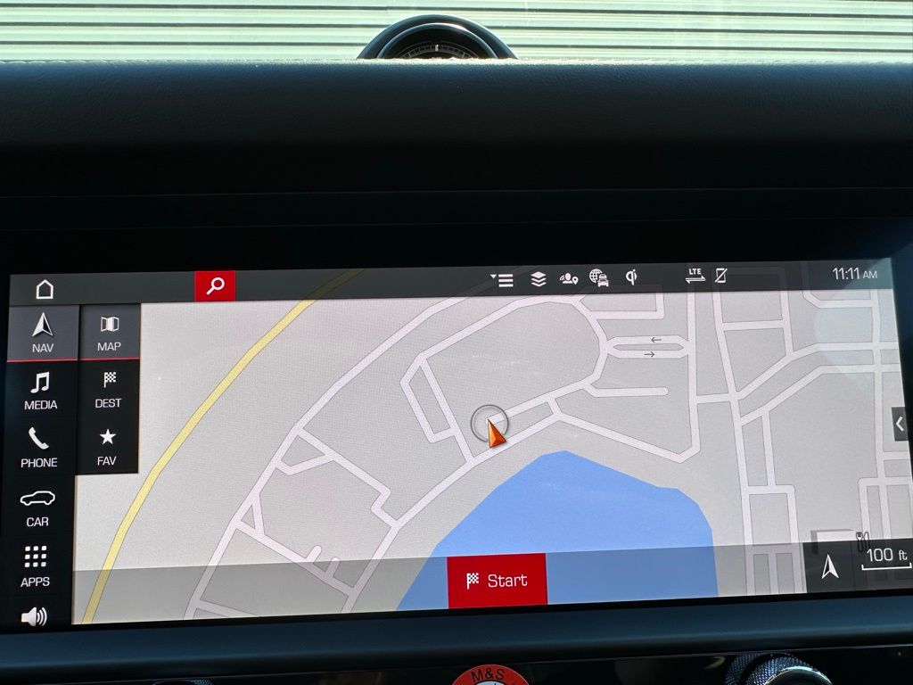 Thumbnail: 2026 Porsche Macan - 30