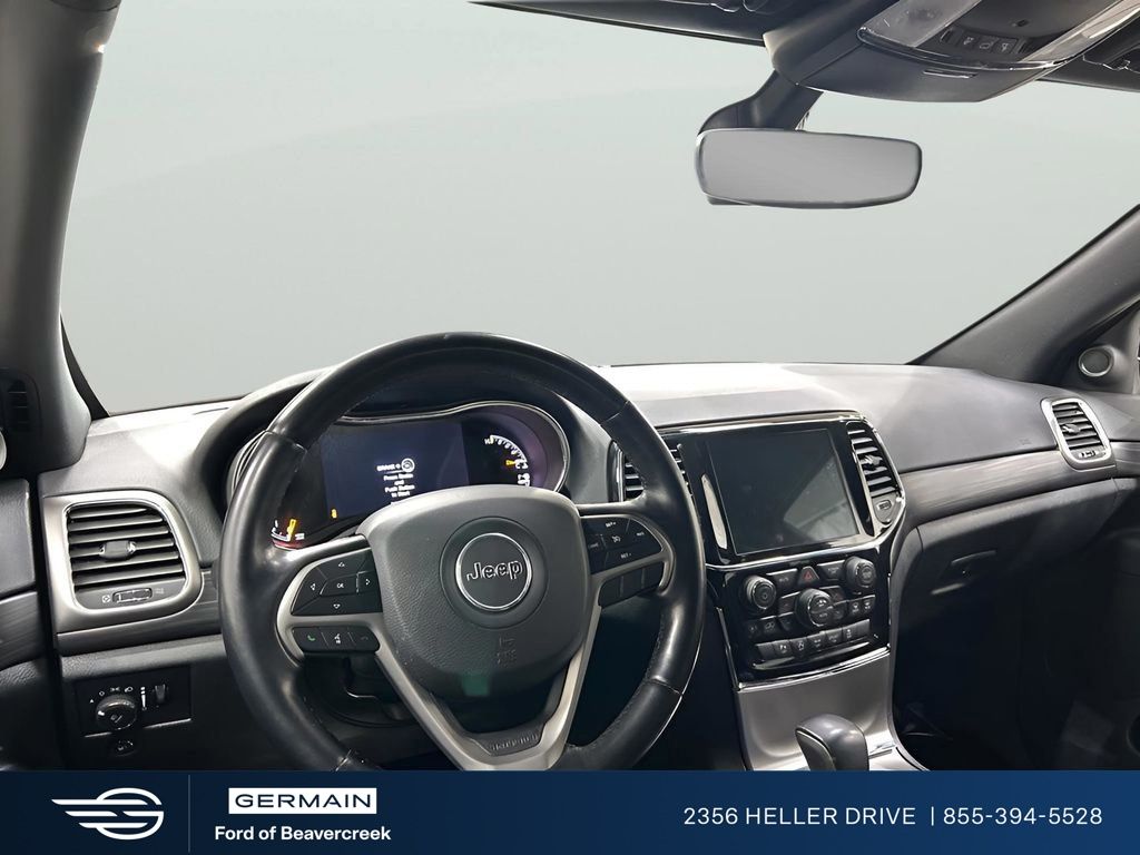Used 2022 Black Jeep Laredo X image 10