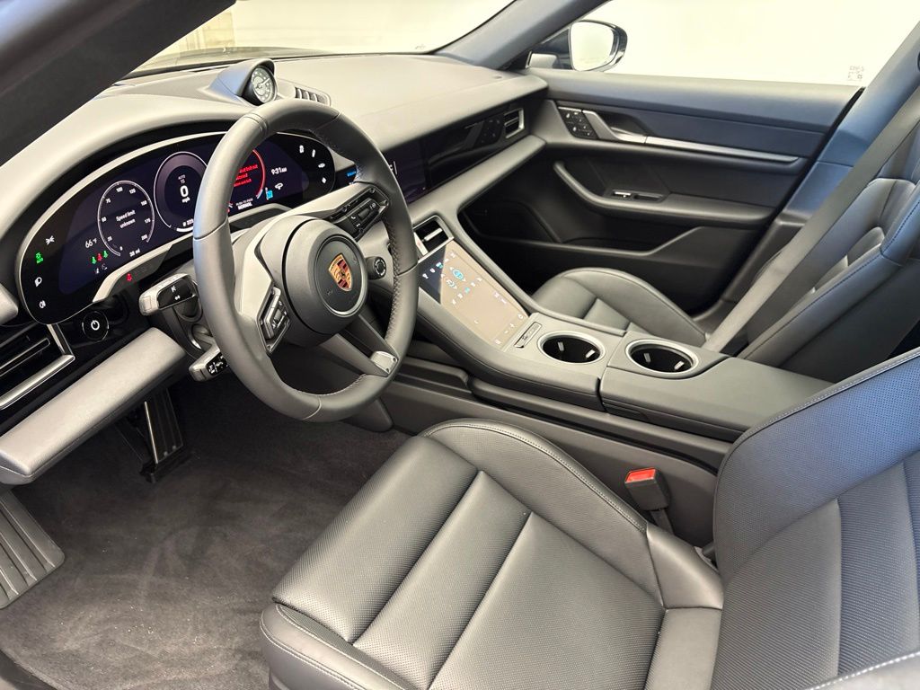 Thumbnail: 2026 Porsche Taycan - 5