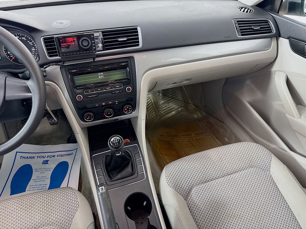 Used Car 2015 Volkswagen Passat  1.8t S For Sale Under $10,000 In Austin, Texas