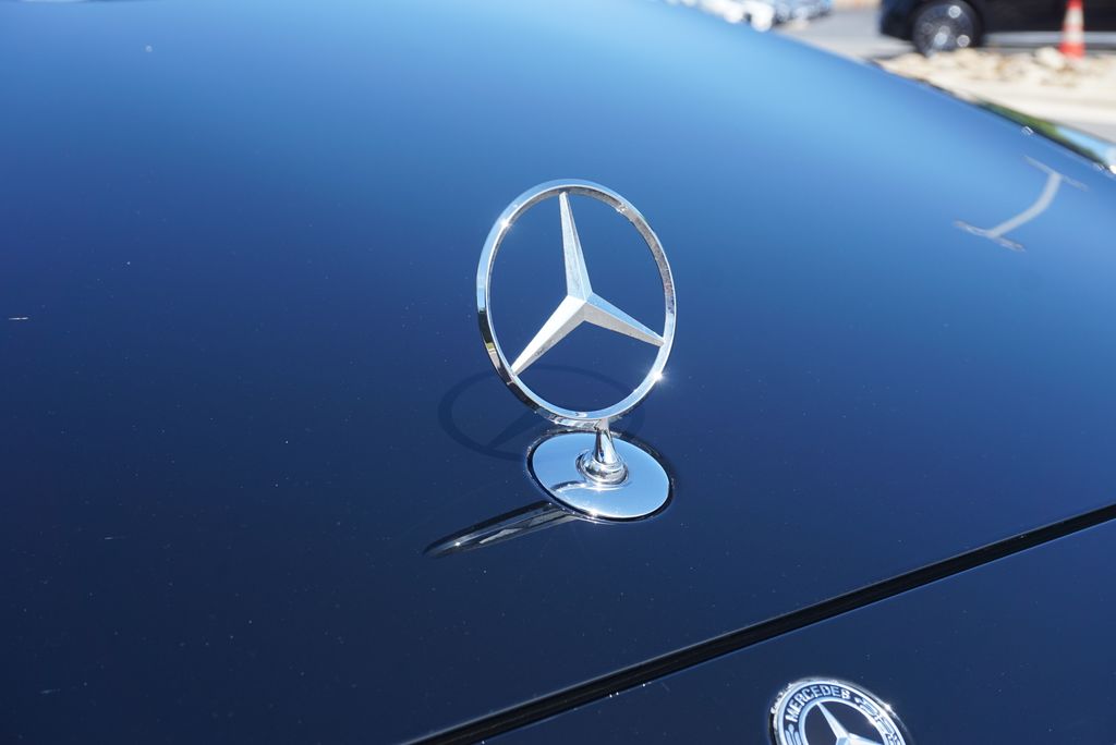 Thumbnail: 2024 Mercedes-Benz S-Class - 12