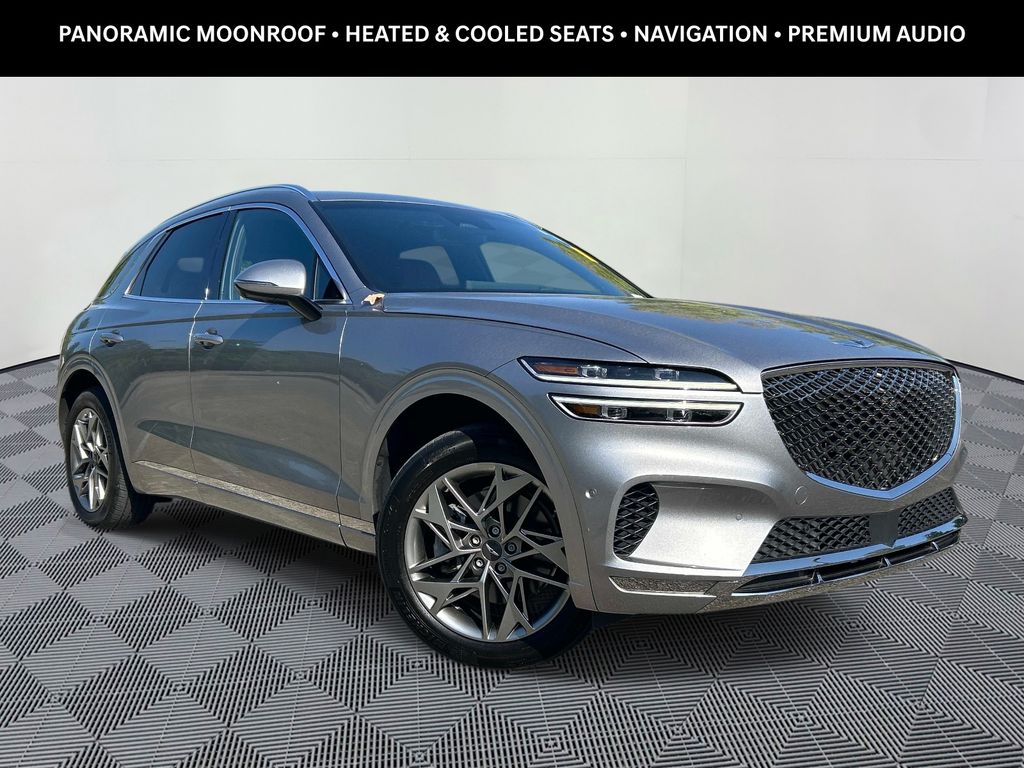 Silver 2022 Genesis GV70 SUV / Crossover 8-Speed Automatic