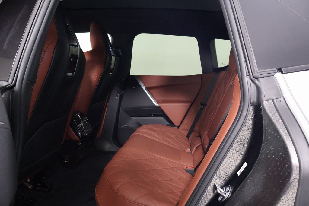 Thumbnail: 2026 BMW iX - 11