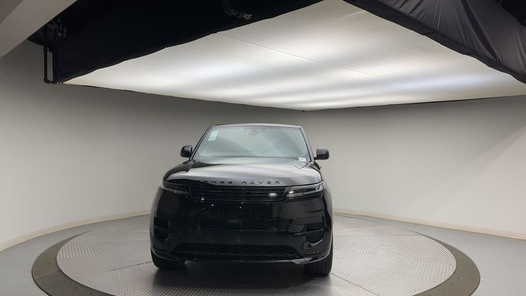 Thumbnail: 2024 Land Rover Range Rover Sport - 3