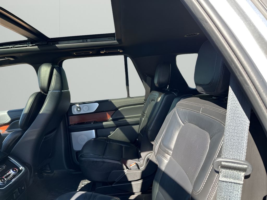 Used Car 2021 Lincoln Navigator  Reserve For Sale Under $50,000 In Austin, Texas