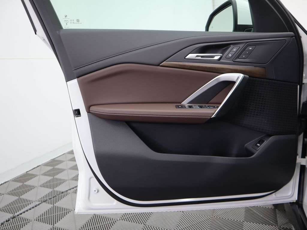 Thumbnail: 2025 BMW X1 - 25