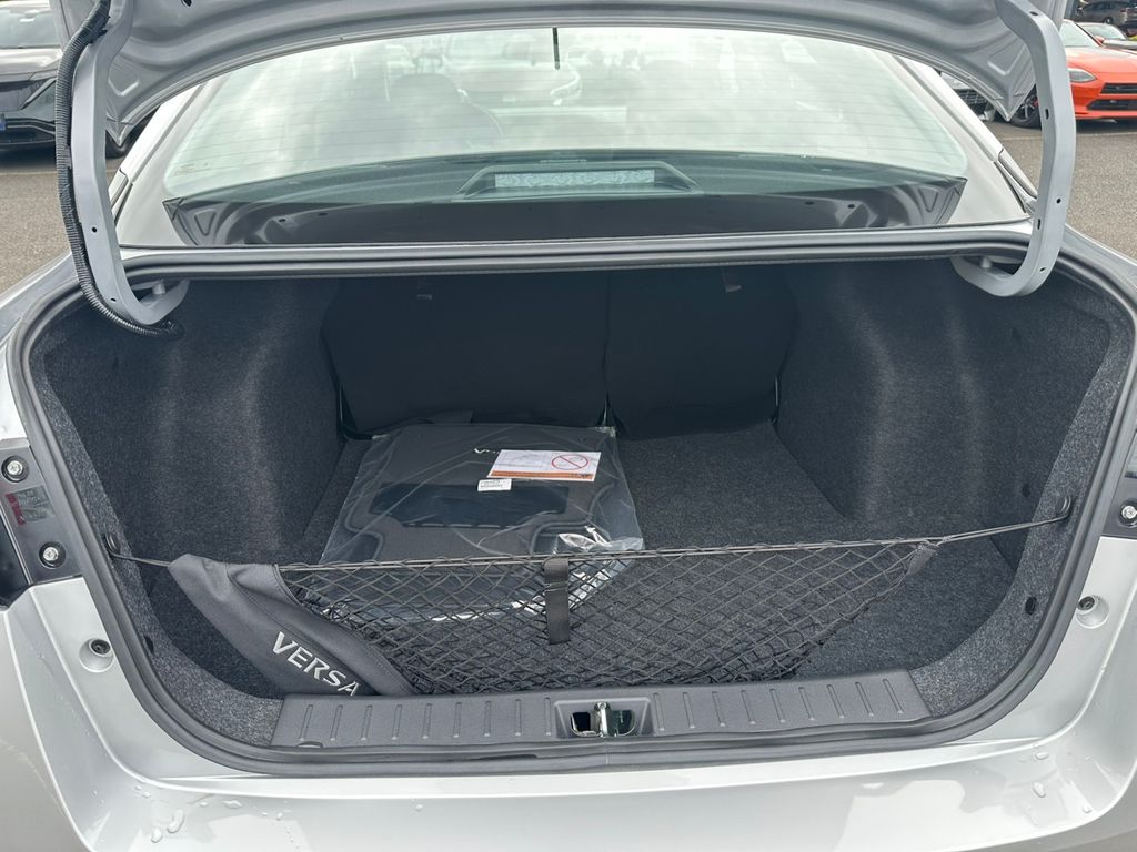 2025 Nissan Versa 1.6 S