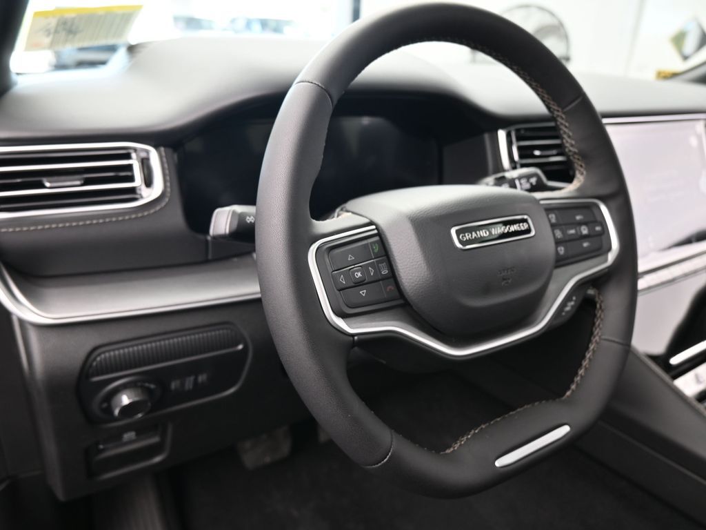 New 2026 High Gloss Black Jeep Limited image 16