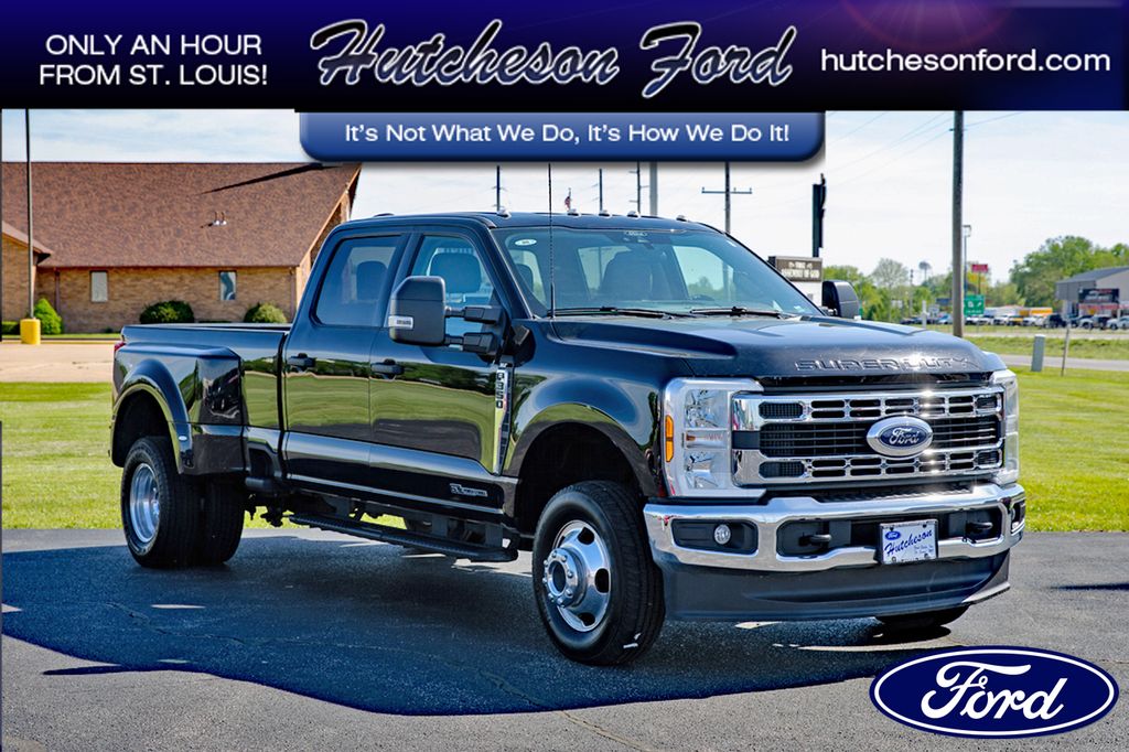 Black Metallic 2024 Ford F-350 Super Duty XLT Crew Cab LB DRW 4WD Pickup Truck Four-Wheel Drive Automatic