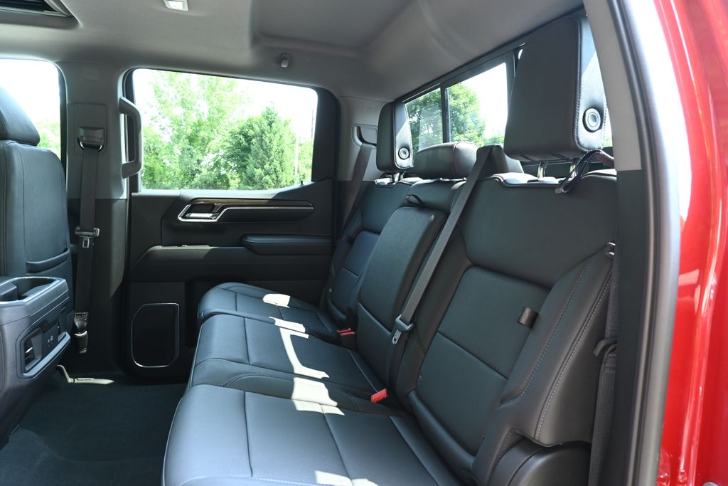 Thumbnail: 2024 Chevrolet Silverado 1500 - 4
