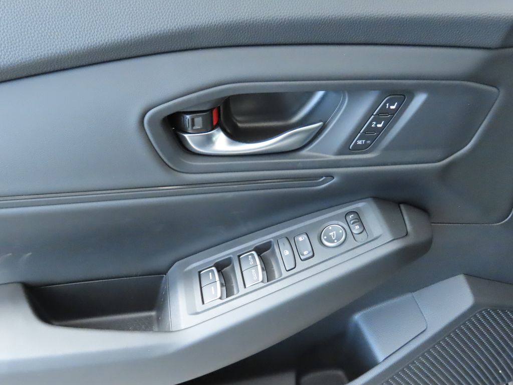 2025 Honda Accord EX-L 24