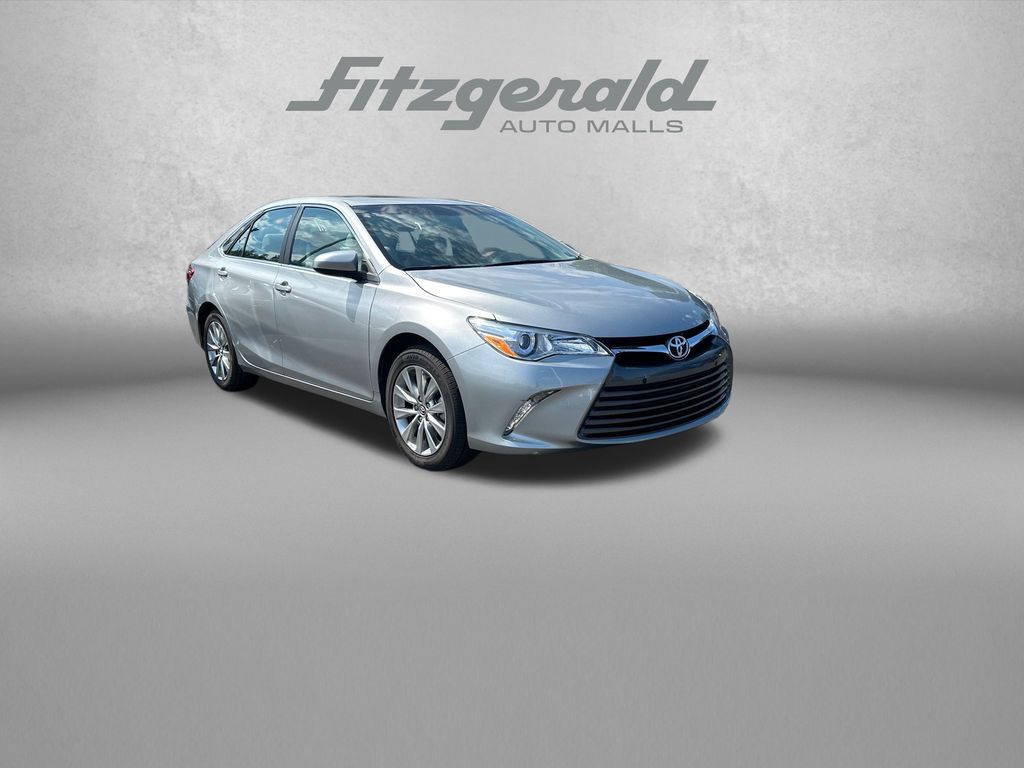 Celestial Silver Metallic 2016 Toyota Camry Sedan Front-Wheel Drive 6-Speed Automatic