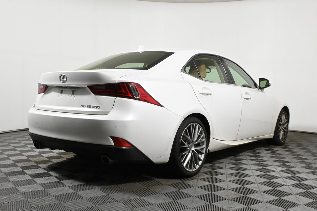 2016 Lexus IS 300 6