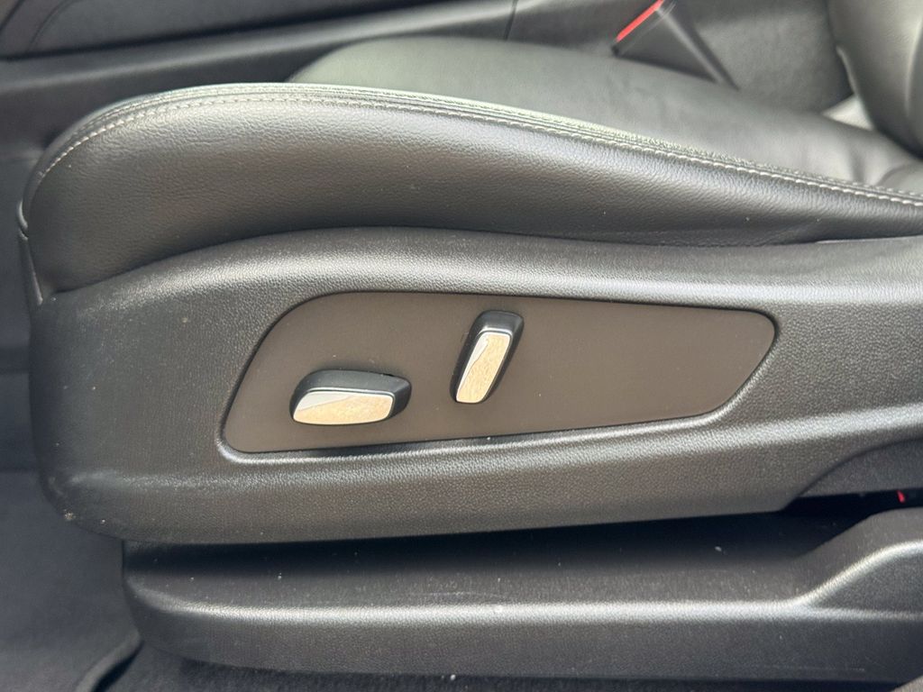2023 Cadillac XT6 Luxury White at Monument Chevrolet