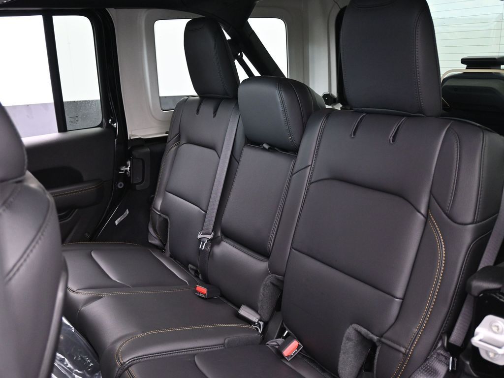 New 2025 Black Clearcoat Jeep Sahara image 27