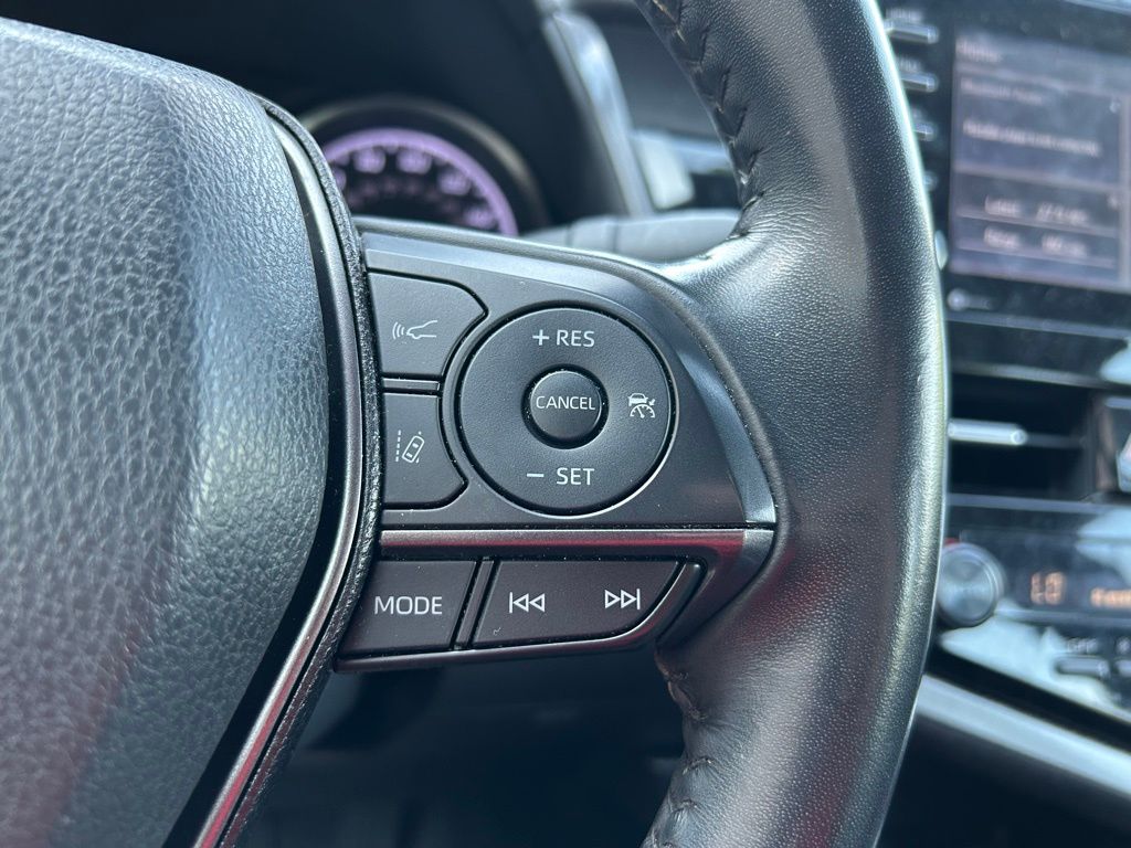 2024 Toyota Camry SE 19