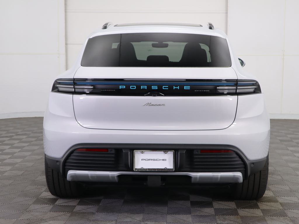 Thumbnail: 2025 Porsche Macan - 6