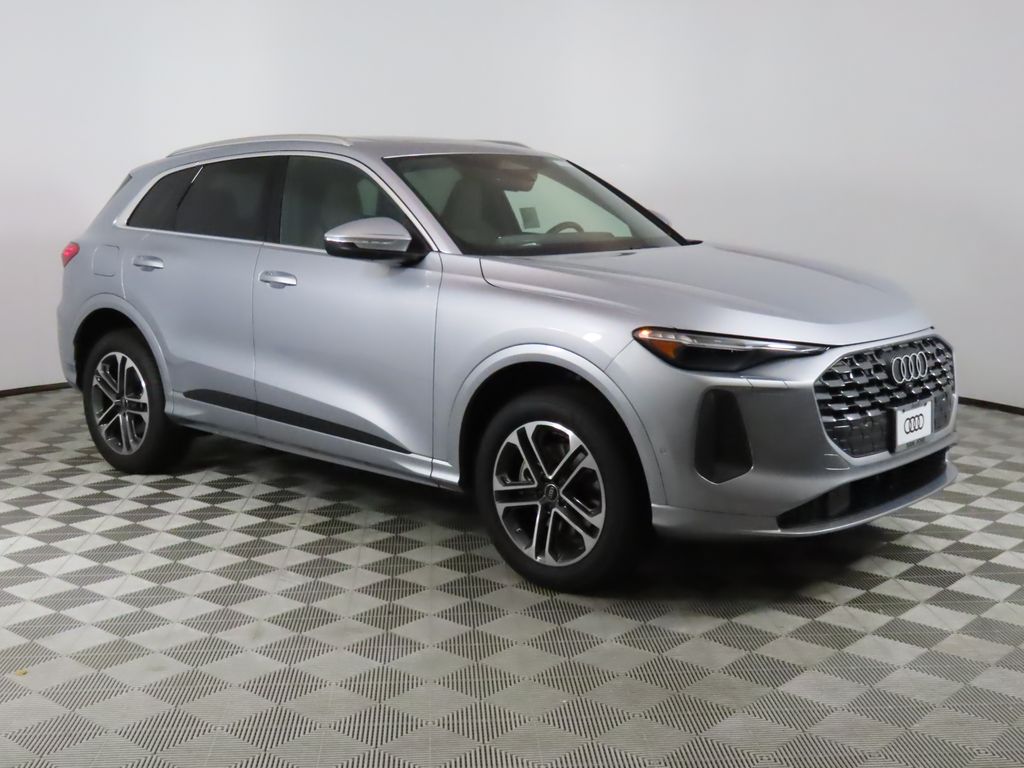 Thumbnail: 2025 Audi Q5 - 7