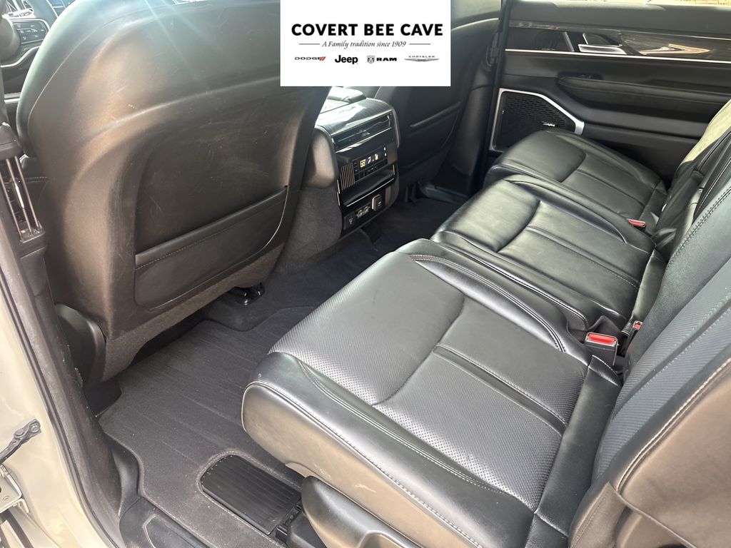 Used Car 2022 Jeep Wagoneer  Series Ii For Sale Under $35,000 In Austin, Texas