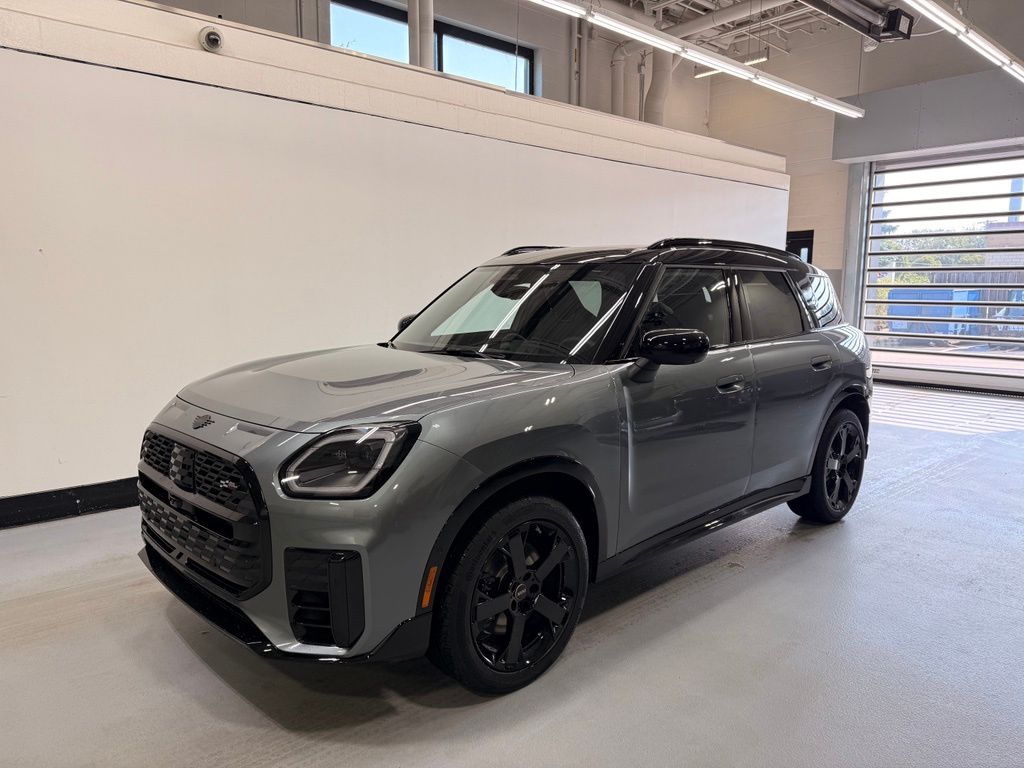 Thumbnail: 2027 MINI Cooper Countryman - 1