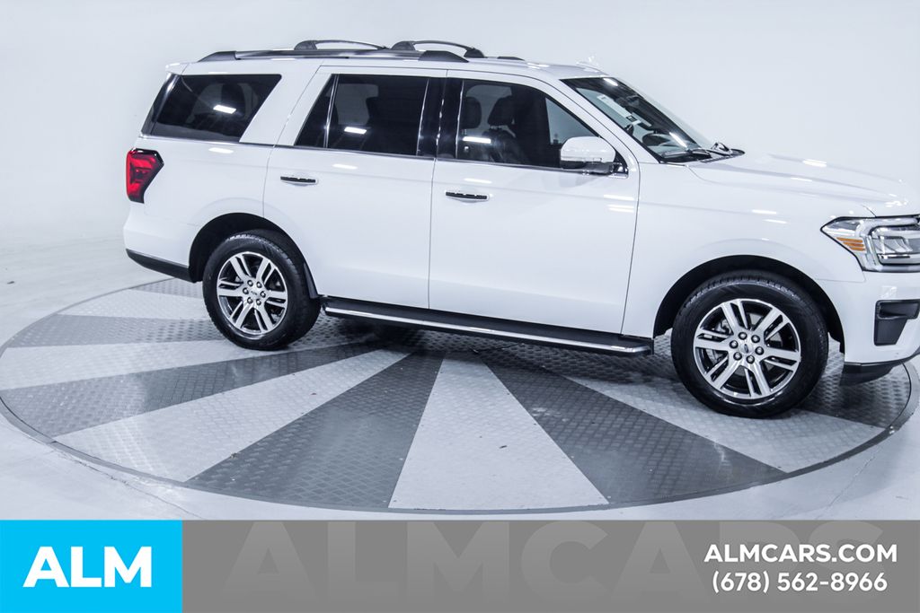 Used 2022 White Ford Limited image 13