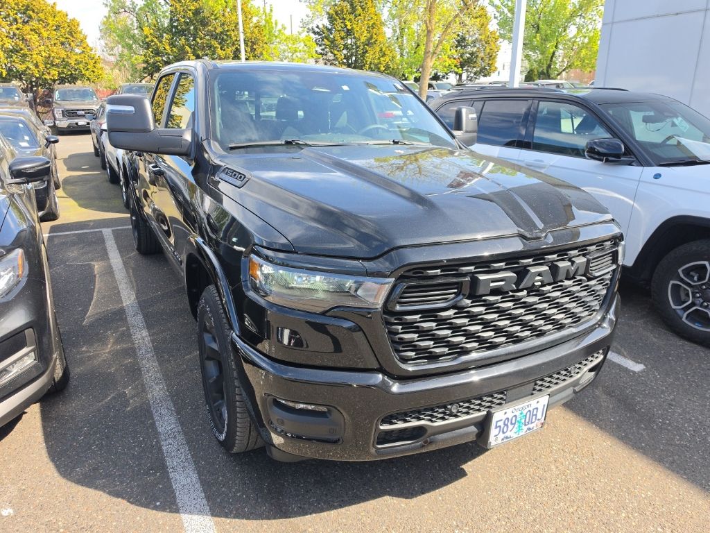 Diamond Black Crystal Pearlcoat 2025 RAM 1500 Big Horn Crew Cab 4WD Pickup Truck Four-Wheel Drive 8-Speed Automatic