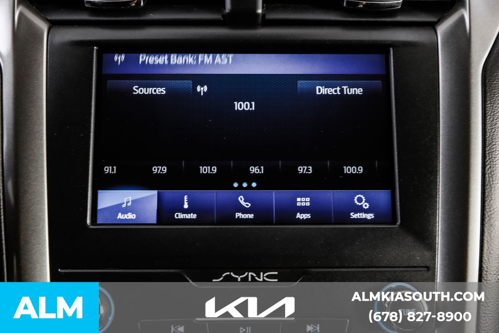2020 Ford Fusion SEL photo 34