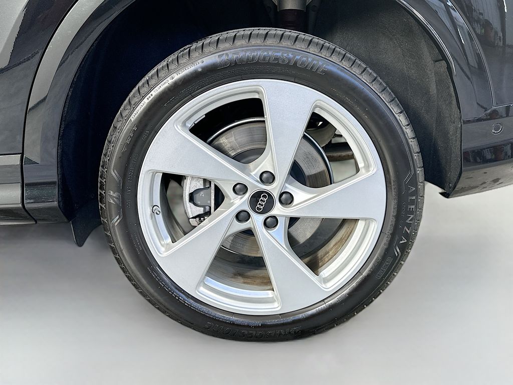 AudiQ535