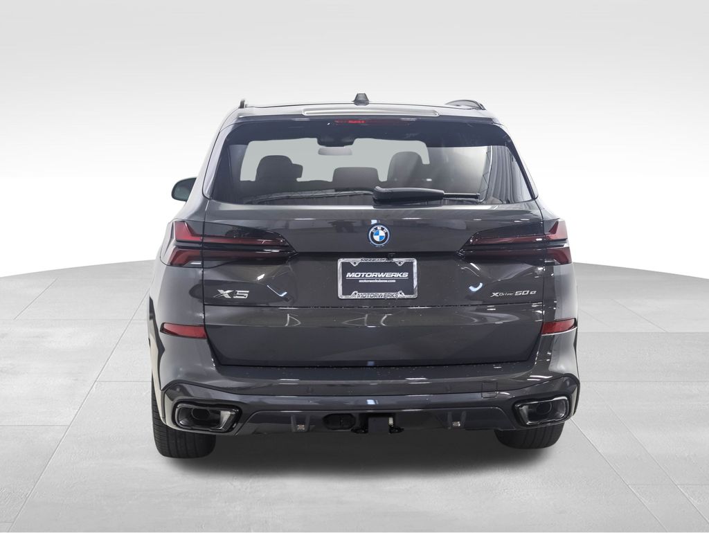 Thumbnail: 2026 BMW X5 - 4