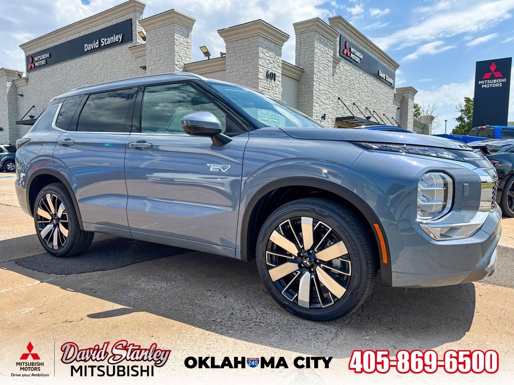 Moonstone 2026 Mitsubishi Outlander Hybrid Plug-in SUV / Crossover  1-Speed Automatic
