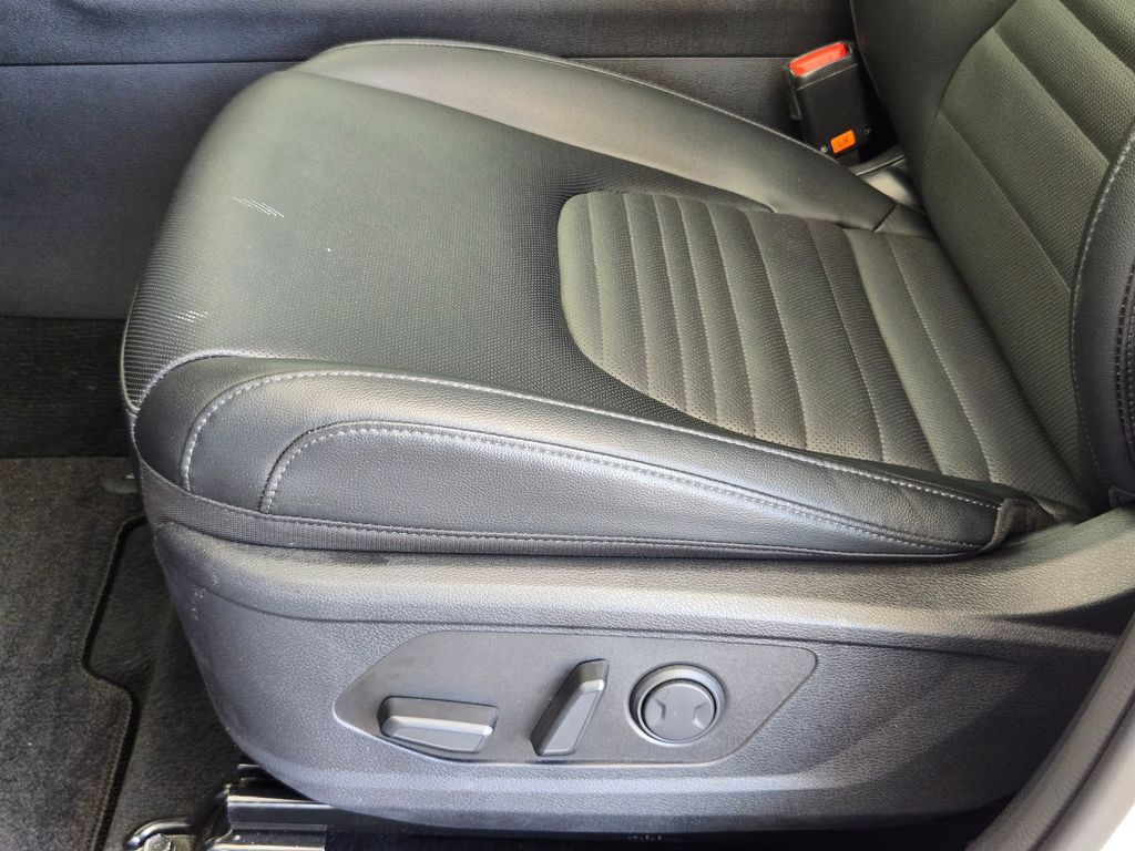 Used 2025 Kia Sportage SUV