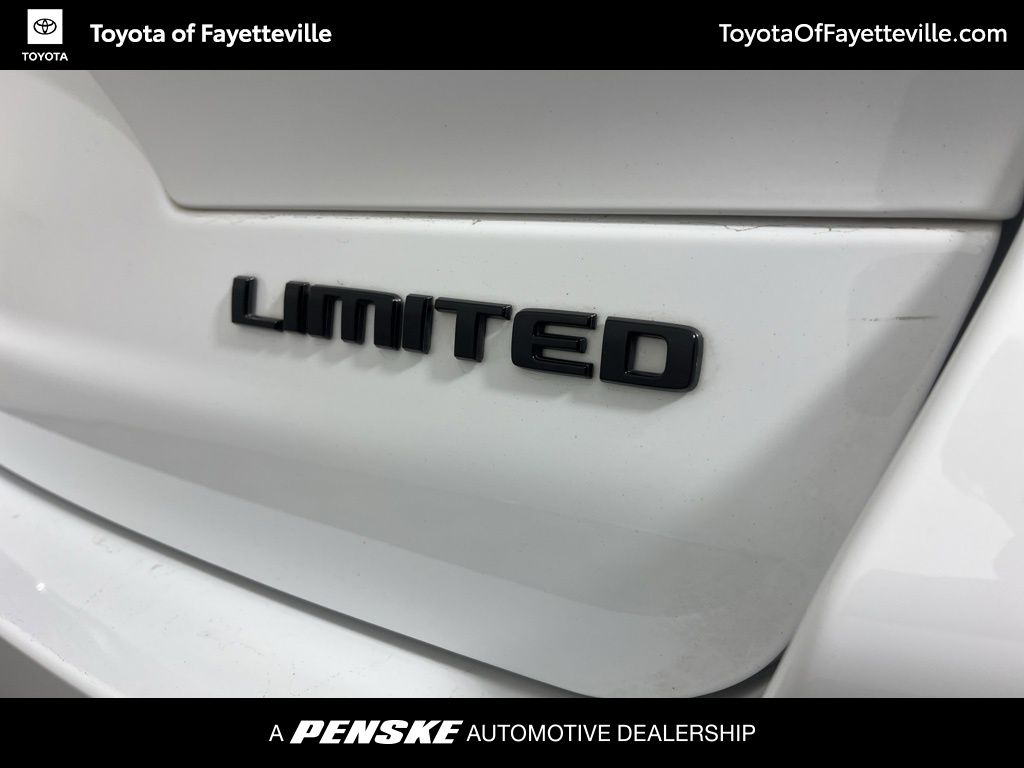 Thumbnail: 2024 Jeep Grand Cherokee L - 3