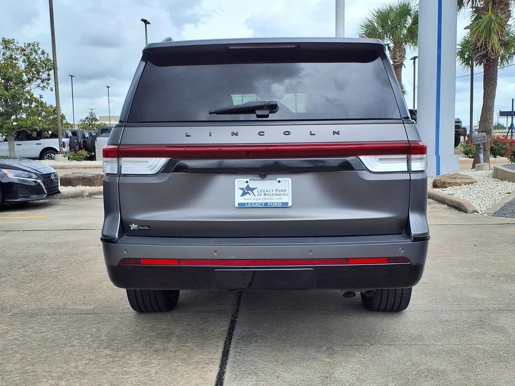 2024 Lincoln Navigator L Black Label Gray at Wharton Ford