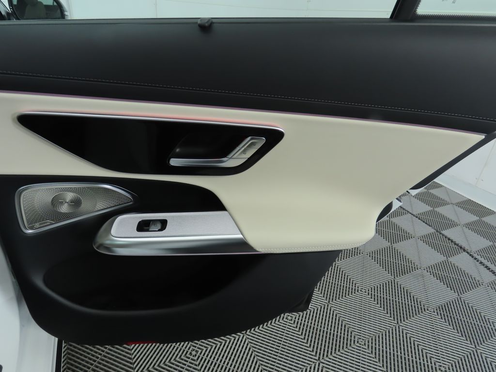 2025 Mercedes-Benz E-Class E 350 29