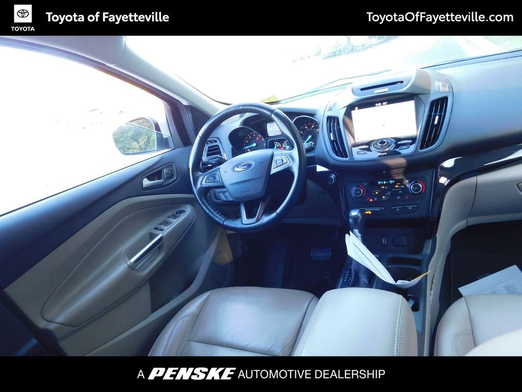 Thumbnail: 2017 Ford Escape - 6