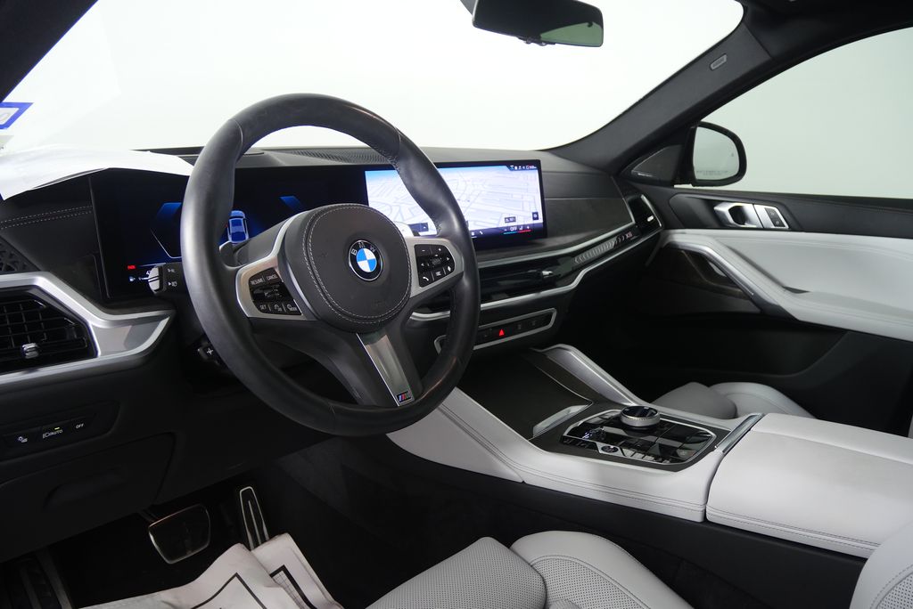 Thumbnail: 2024 BMW X6 - 12