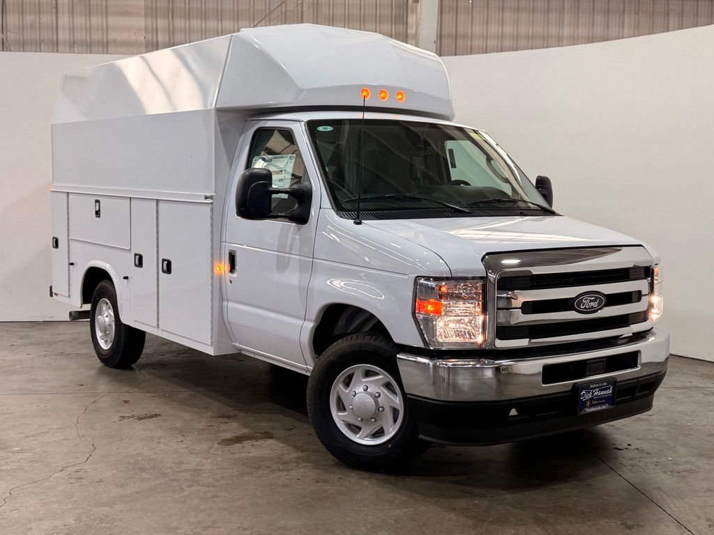 2026 Ford E-350SD Base