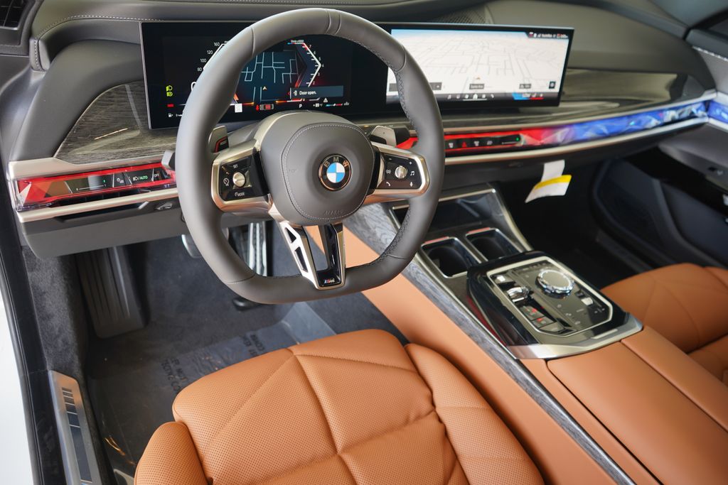 Thumbnail: 2026 BMW 7 Series - 13
