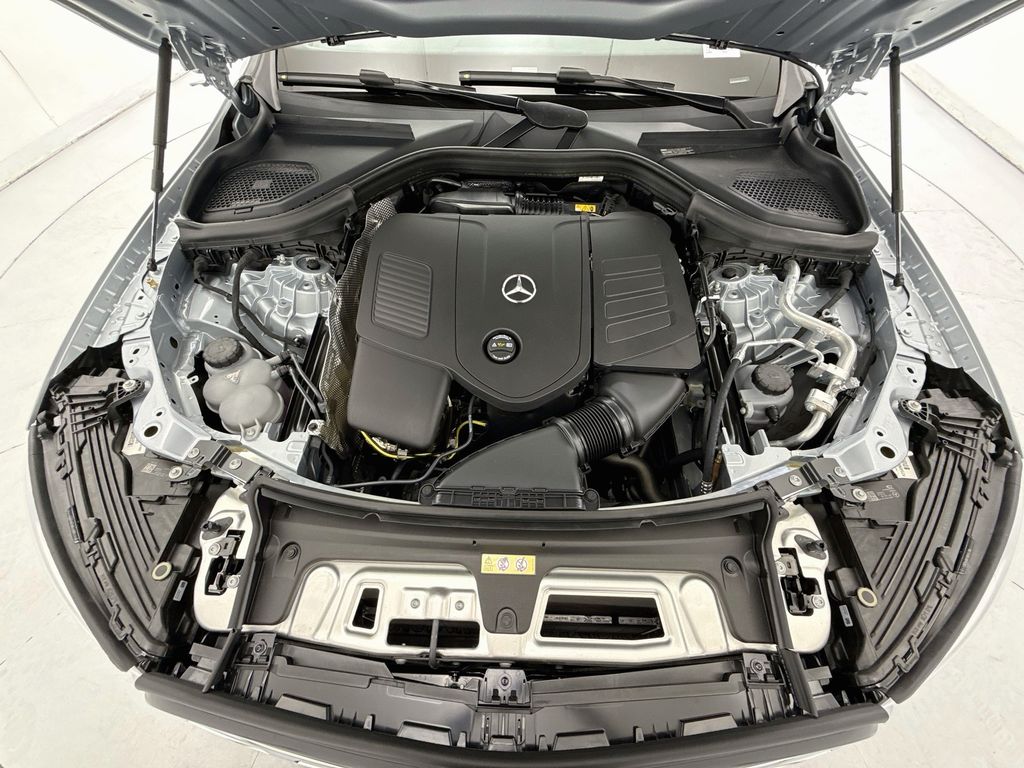 Thumbnail: 2027 Mercedes-Benz GLC - 29