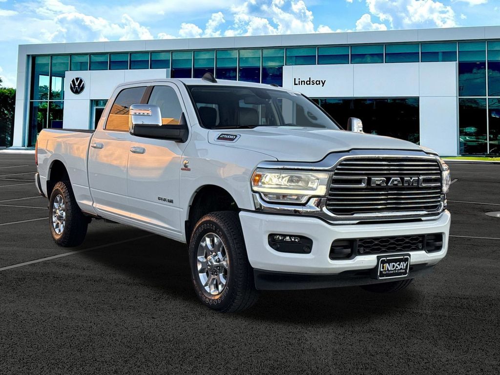 2024 RAM 2500 Laramie Crew Cab 4WD