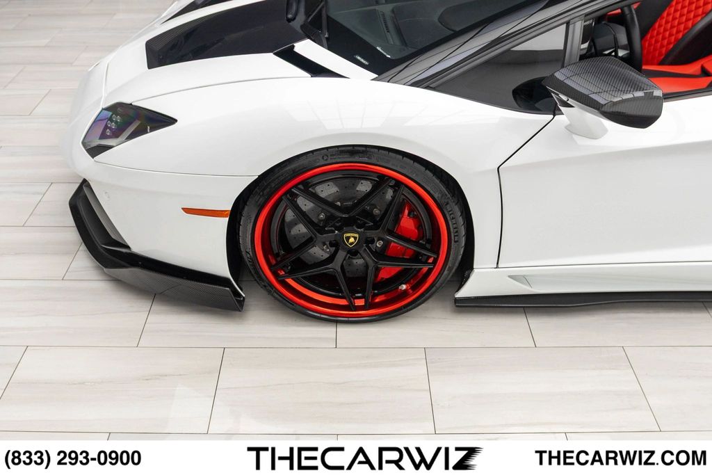 2017 Lamborghini Aventador Base - Photo 10