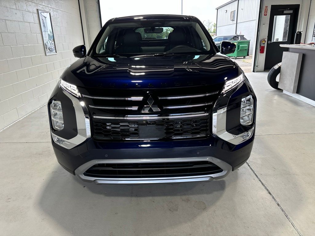 New 2026 Mitsubishi Outlander SUV