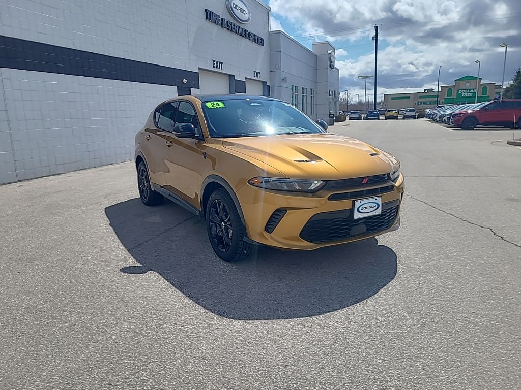 used 2024 Dodge Hornet car, priced at $27,233