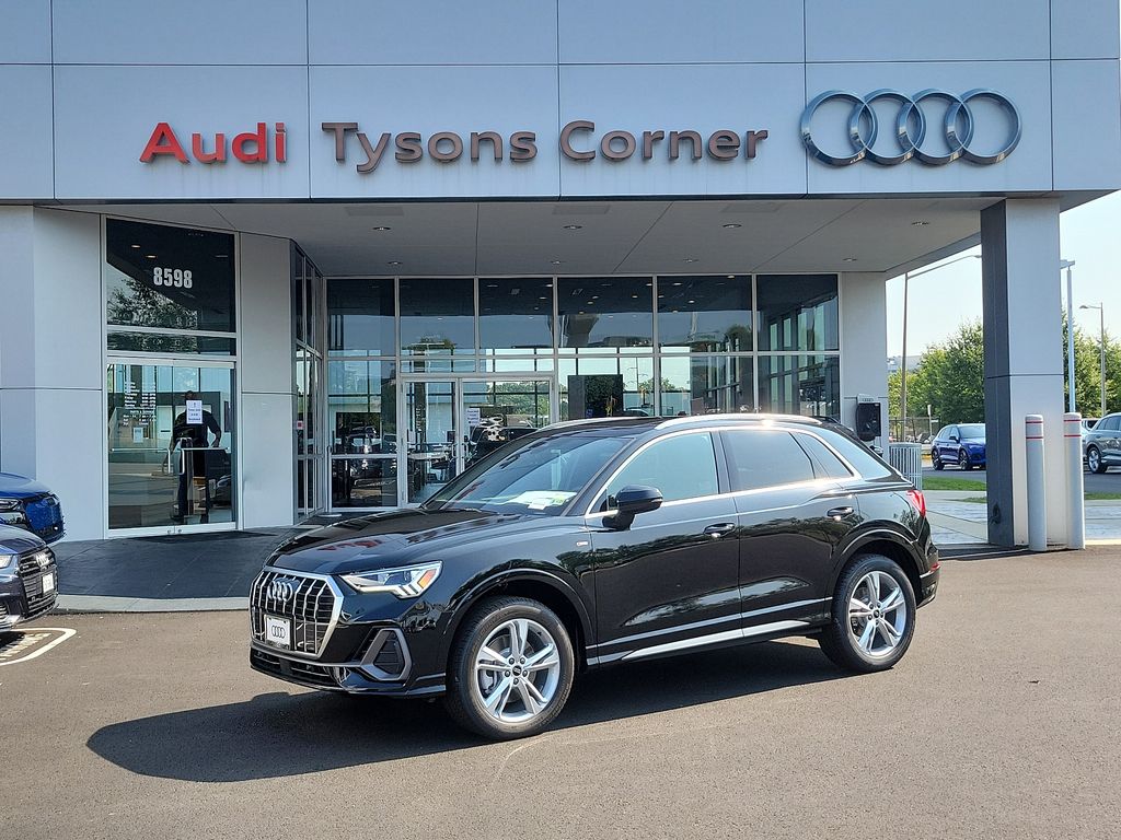 2024 Audi Q3  -
                Vienna, VA