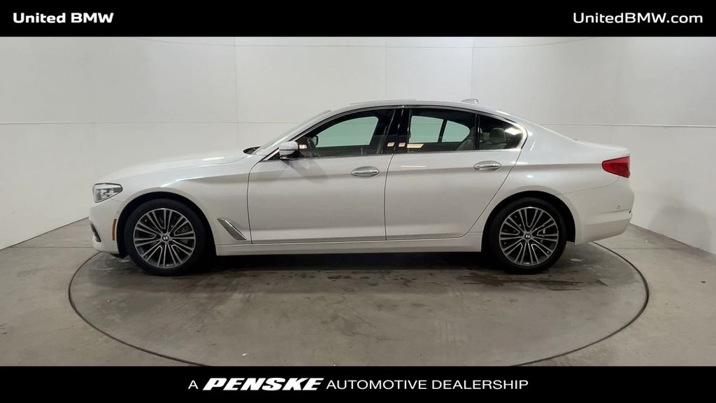 2018 BMW 5 Series 530i 5