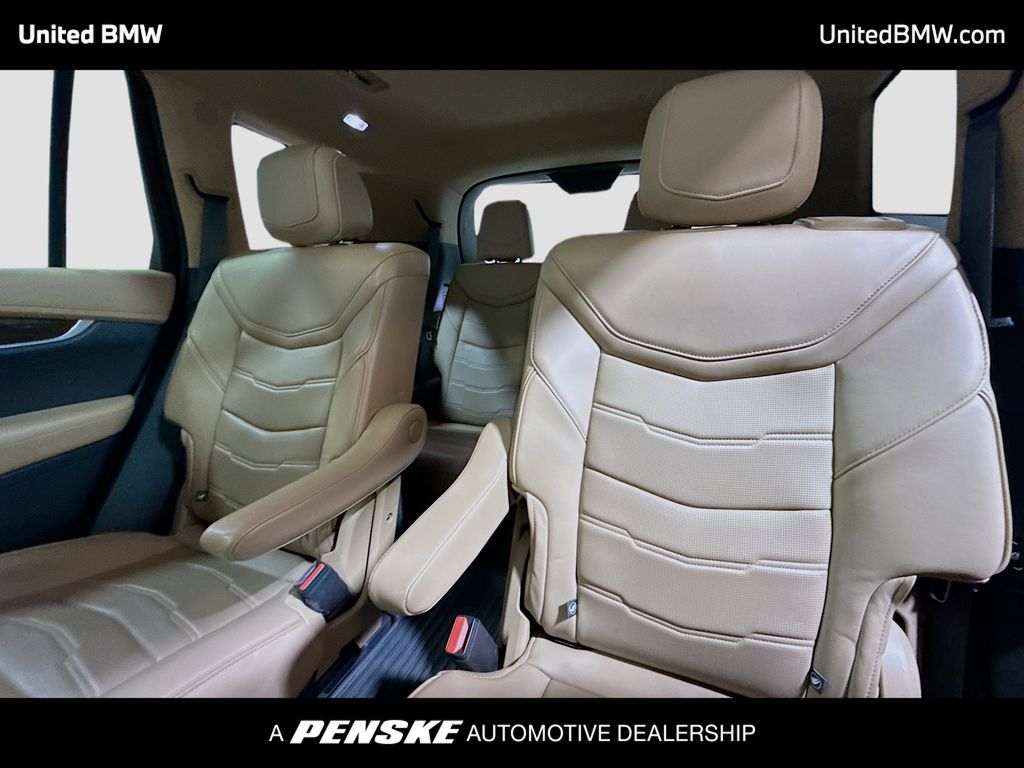 Thumbnail: 2020 Cadillac XT6 - 13