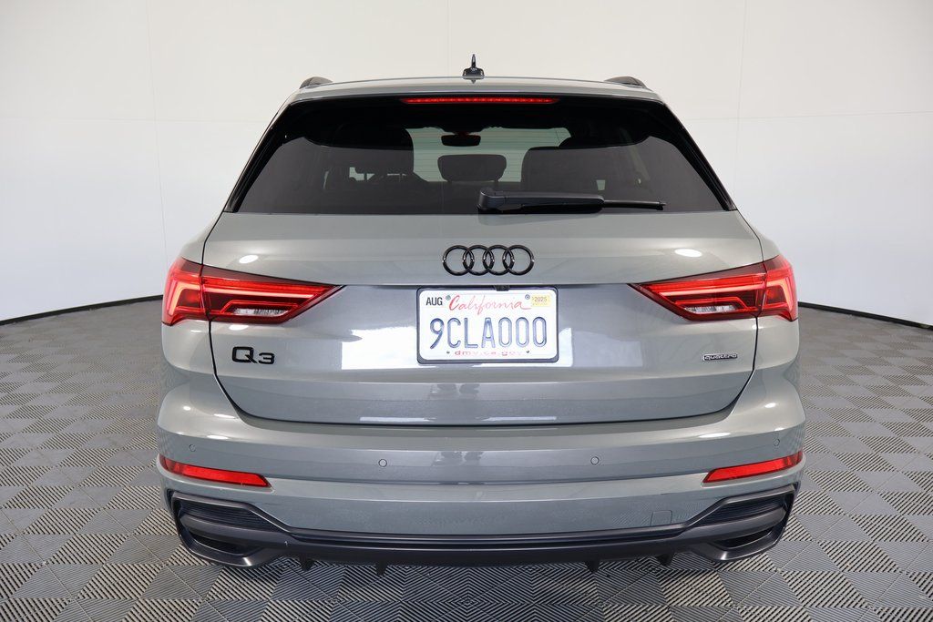 Thumbnail: 2022 Audi Q3 - 5