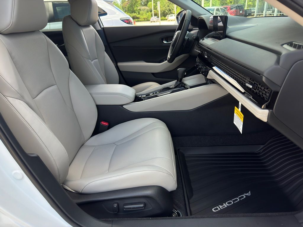 2025 Honda Accord Hybrid EX-L White at Community Honda