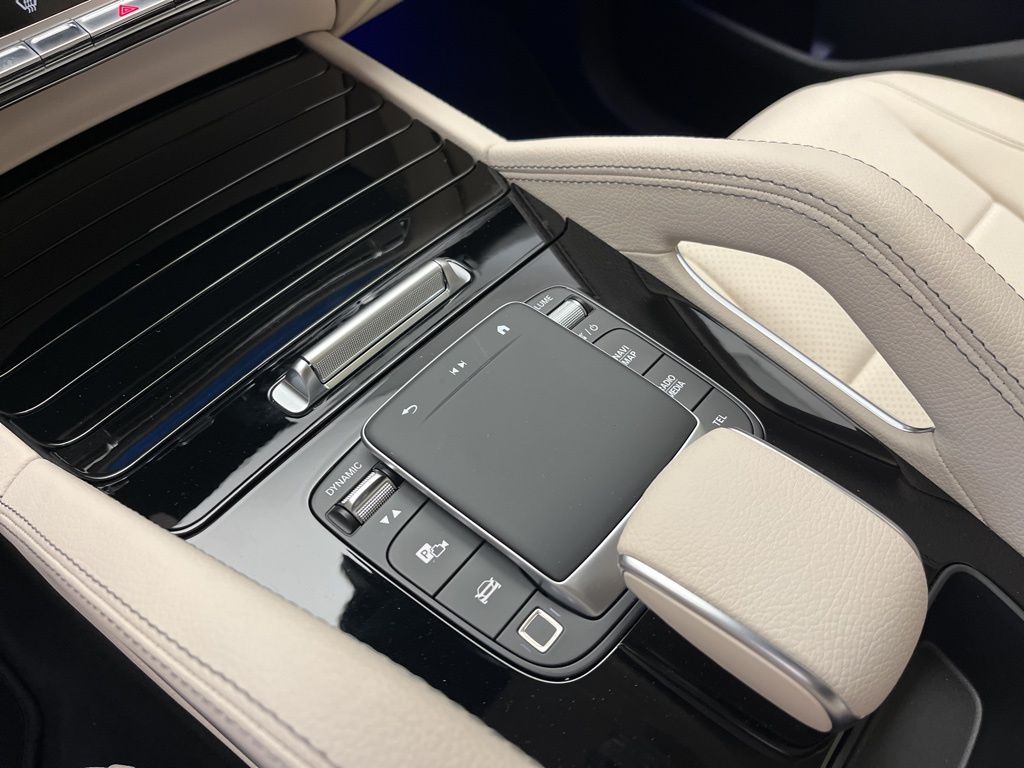 Thumbnail: 2025 Mercedes-Benz GLE - 21