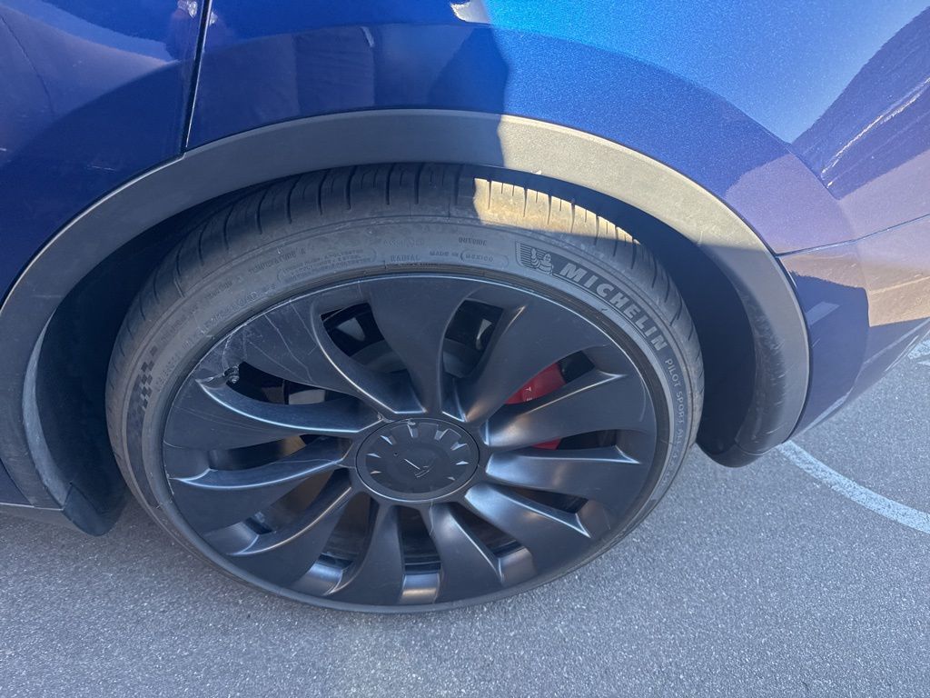 Thumbnail: 2023 Tesla Model Y - 6